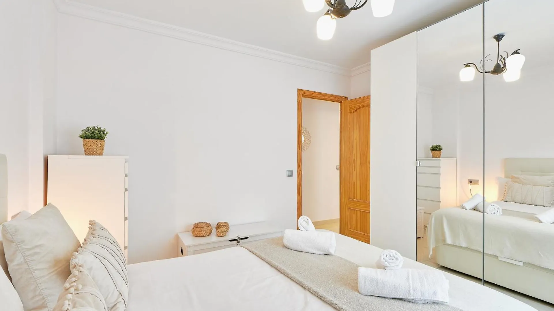 Apartment Alice'S Home Delight Malaga